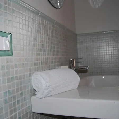 Burlamacco Gold Bed & Breakfast 5*